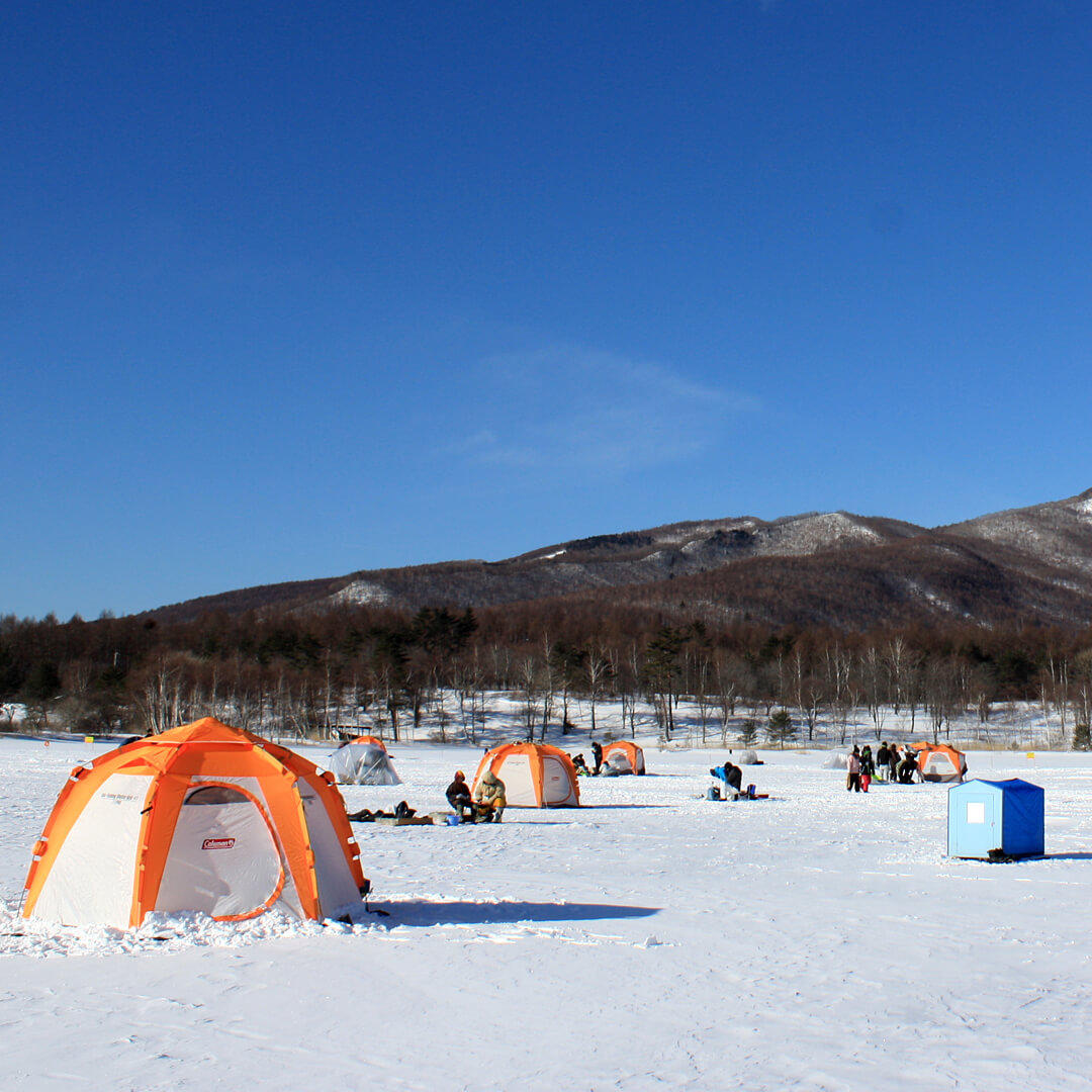 氷上わかさぎ釣り 冬のカンパーニャ嬬恋キャンプ場 無印良品 キャンプ場